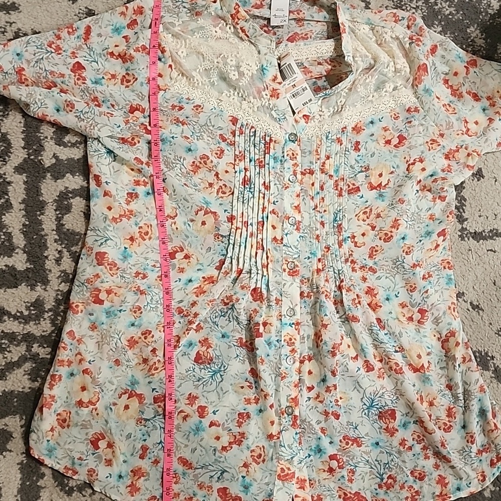 American Rag Blouse NWT 2X Plus Beautiful top ❤️ - Picture 8 of 8
